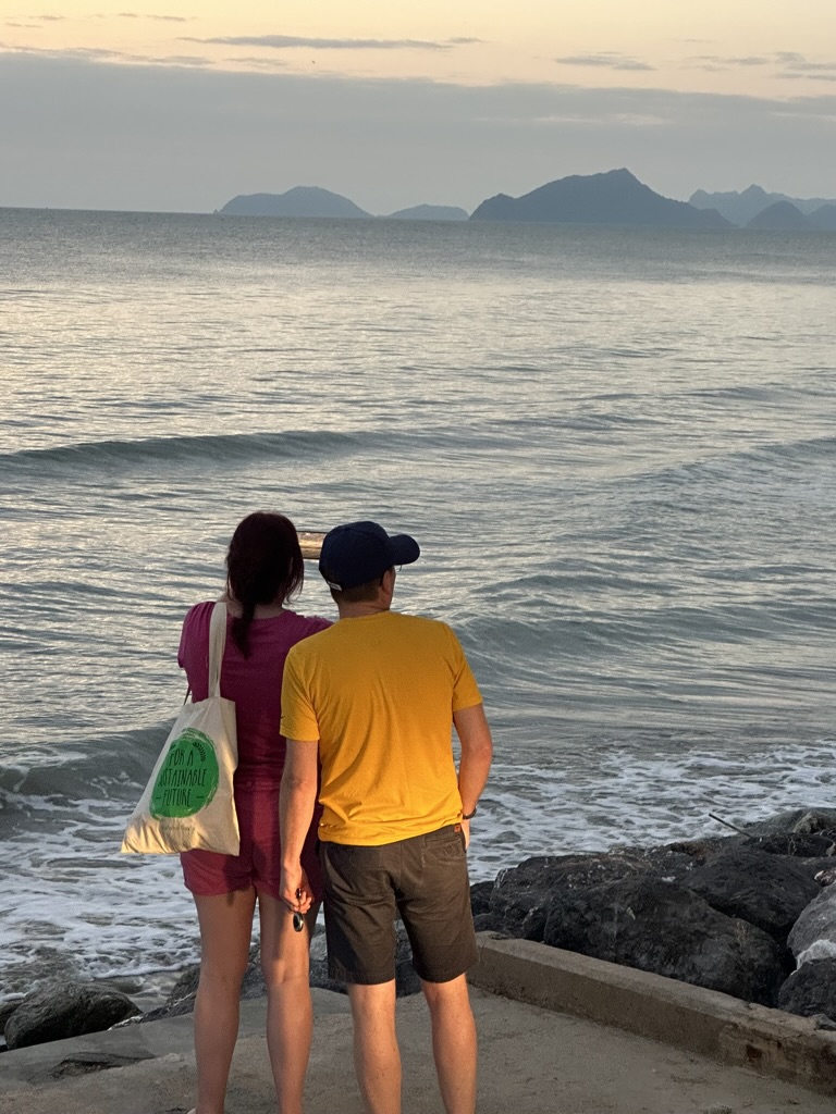 EADBFFEF-7DAB-43FF-8B36-6750CF663A93 1 105 c